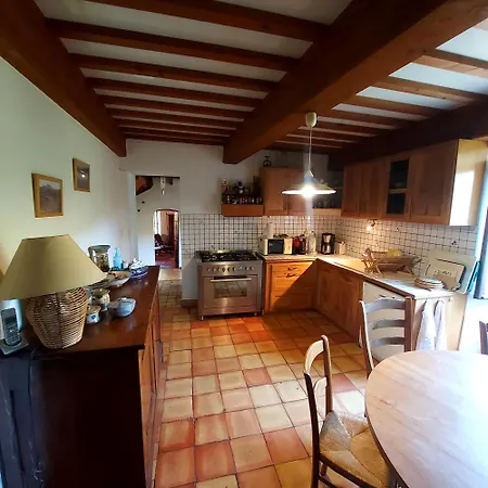 Charensol, Vallée De L'eyrieux, Ardèche Сasa de vacaciones