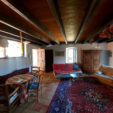 Charensol, Vallee De L'eyrieux, Ardeche Hébergement de vacances *